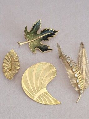 Vintage Gold Tone Leaf Brooch Lot Enamel Maple Fern Rhinestone Nature Pins 4pc